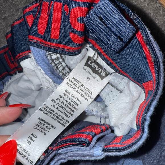 EUC Levi"s Boys 16 blue camo‎ Cargo Shorts - Picture 2 of 5